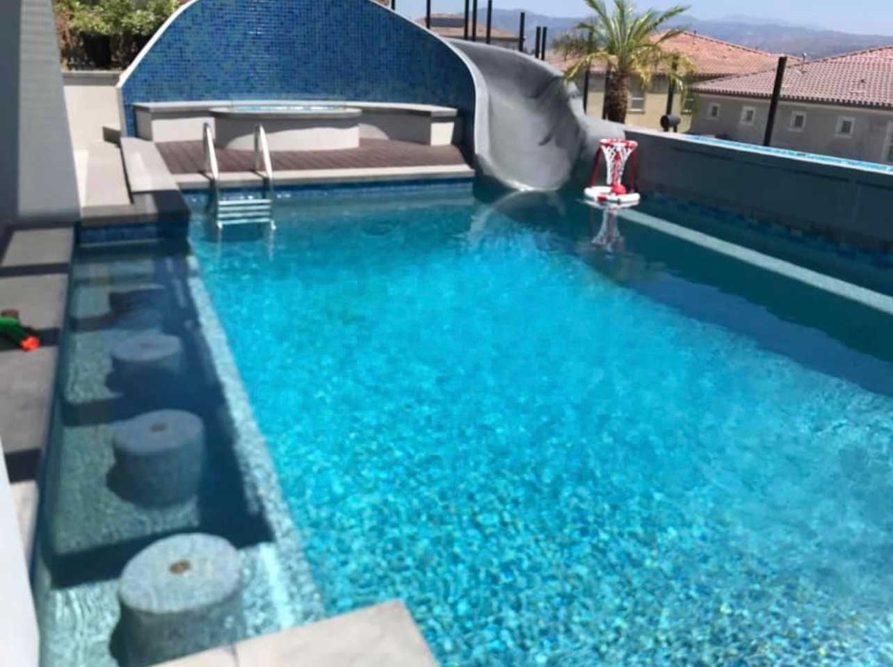 pool contractor ca